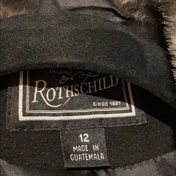 MACYS WINTER KIDS COAT - Picture 4 of 4